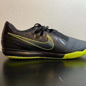 Nike Phantom Venom Academy IC